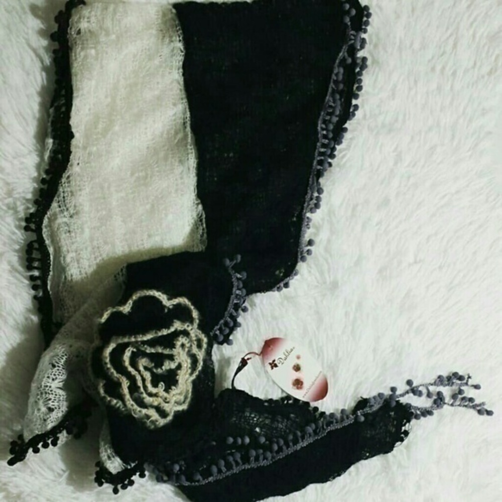 Dahlia Mixed Knits Mohair Scarf